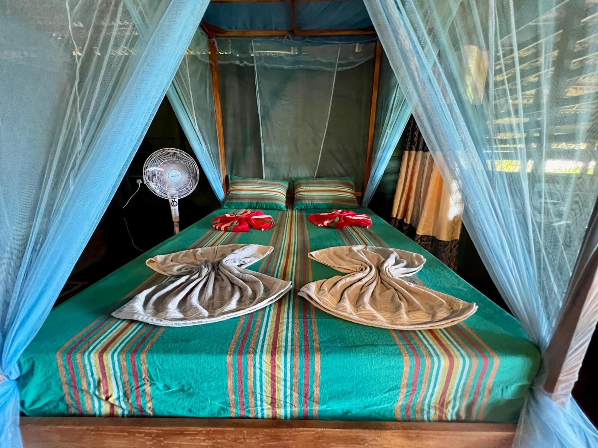 Lake Face Cabana Tissamaharama Extérieur photo